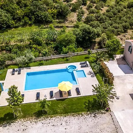 Holiday home In With Wifi